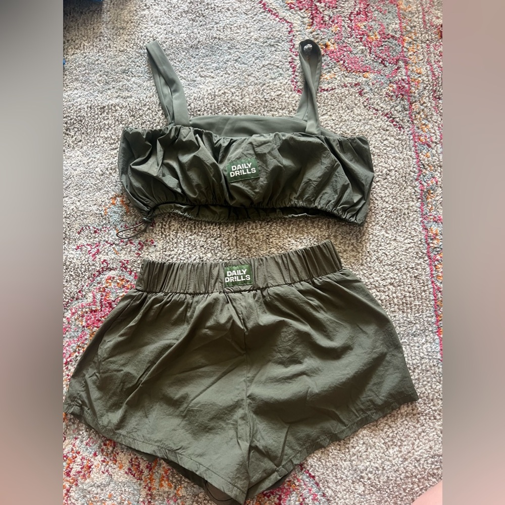 daily drills set army green